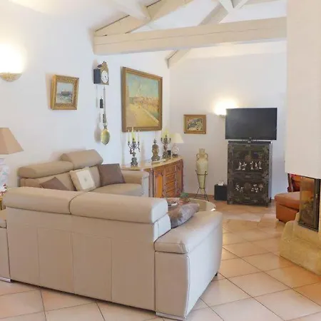Saint-cyr-sur-mer Sleeps 6 Pool Air Con سا سيرْ سور مير