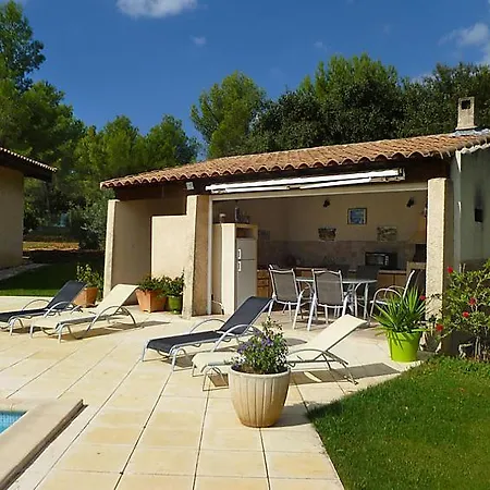 Saint-cyr-sur-mer Sleeps 6 Pool Air Con *